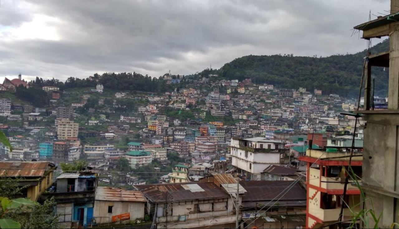 Hotel Japfu Kohima Экстерьер фото